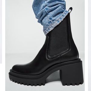 Zara black treaded Chelsea boots